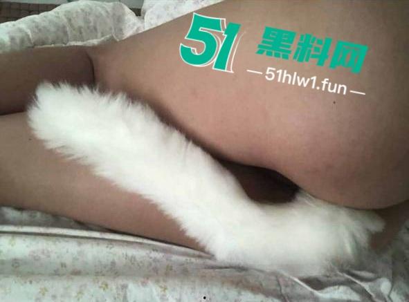 厦门反差婊【刘欣语】神似王祖贤的御姐气质,约酒吧帅哥打炮5分40秒啪啪性爱视频流出。-9