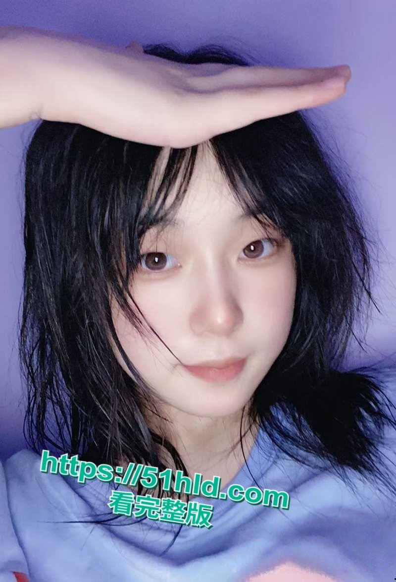 青岛女大学生【陈诗莹】网调视频流出,清纯少女变沦为金主母狗,揉奶裸聊假屌自慰边揉阴蒂边浪叫!-2