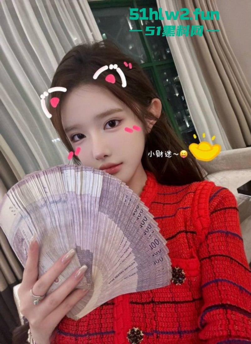 快手网红【美羊】被曝大尺度做爱视频,极品高颜值美女穿女仆装胯上骑乘伺候大佬!-3