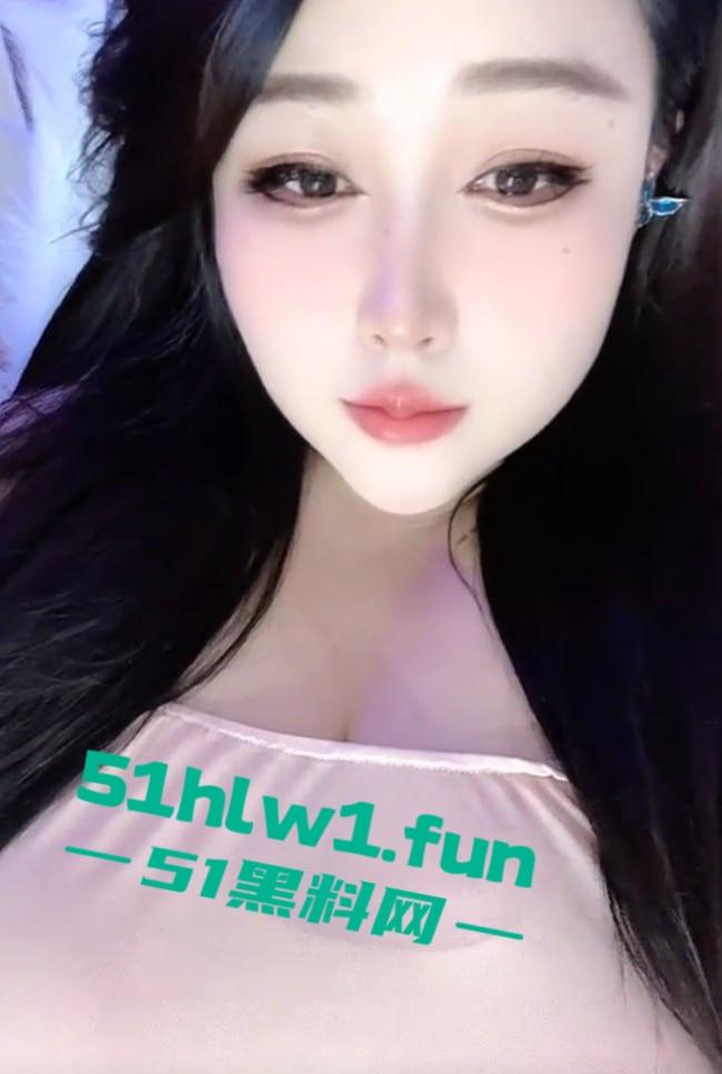 抖音67万粉的【崔崔567】直播巨乳木瓜在线钓鱼,真空会议室金钱诱惑下巨乳露奶,土豪狂刷礼物后续更劲爆!-3