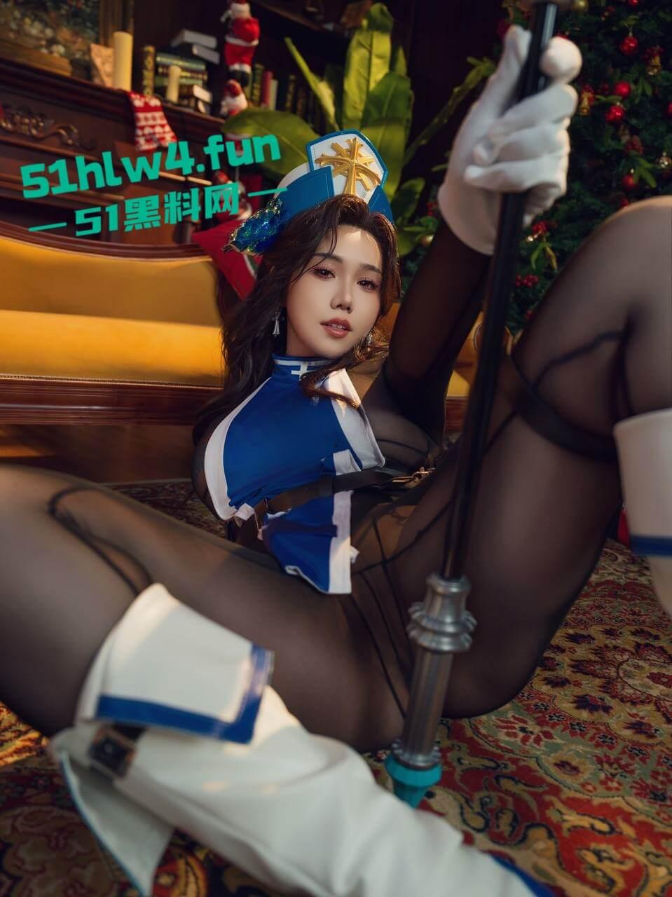 极品反差婊女神【麻花麻花酱】白虎巨乳肥臀反差婊,冬日系列魅惑私拍性感黑丝好想上去摸一摸。-5