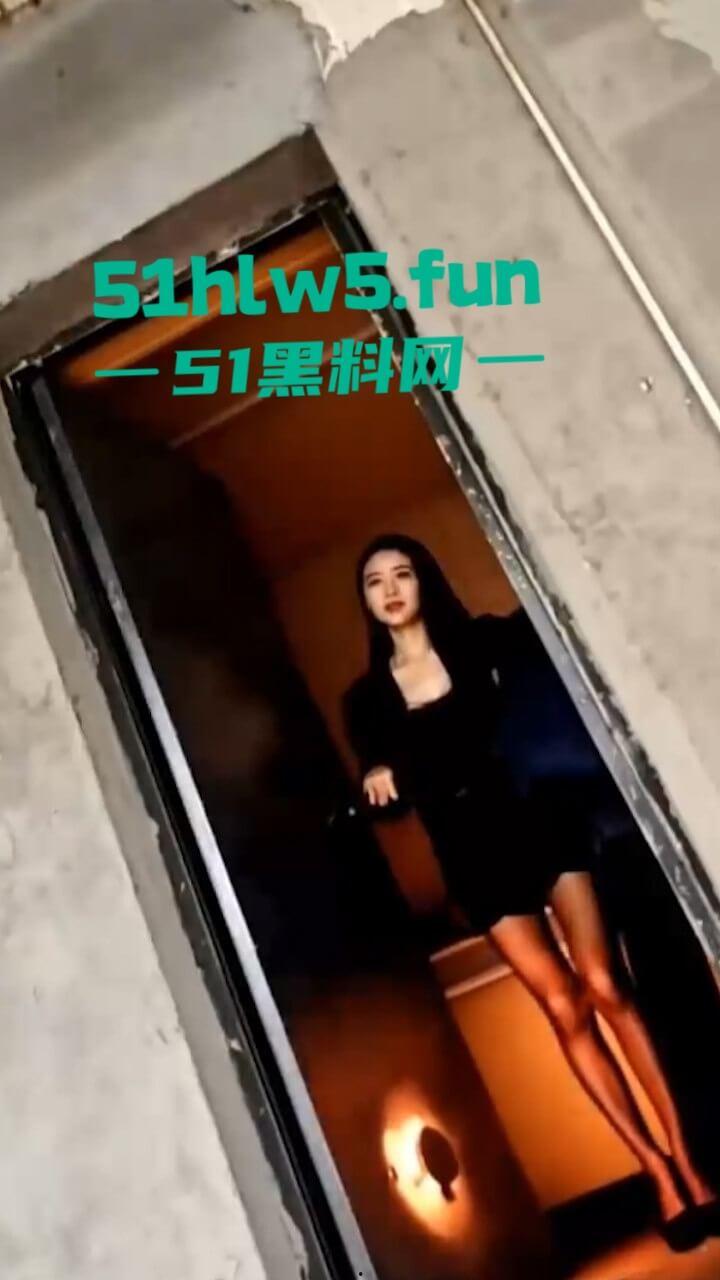 长沙鸡店惊现美女花魁引众人排队干逼,结果被帽子叔叔一锅端,一天操作下来逼都没合过!-10