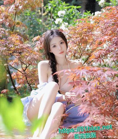 江苏南通李春雨清纯邻家妹被男友后入爆操 口交深喉后翘臀啪啪 叫声震床响彻云霄-1