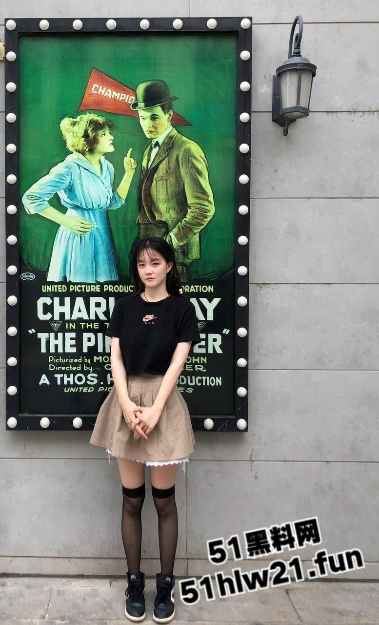 天津科技大学系花【孙媛媛】为了钱爬床富二代,高颜值母狗骑乘大屌做爱求爸爸快操!-5