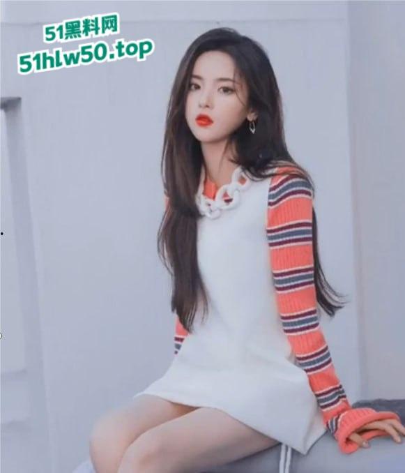 女神【杨超越】闺房秘事大曝光,黑丝制服性爱合集,这还是那个清纯妹妹吗?-6