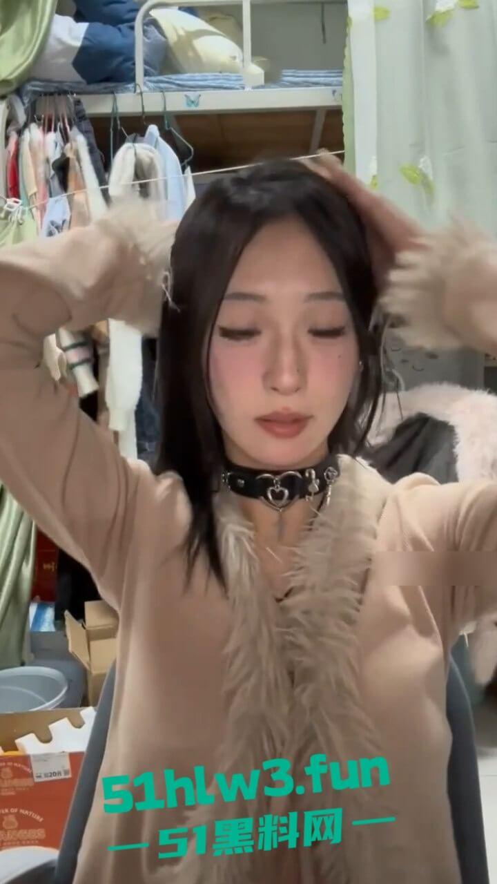 抖音颜值女神【灌饱饱】绝美颜值御姐尤物,身材修长细腰大奶修长美腿性感撩人多部自拍合集流出。-3