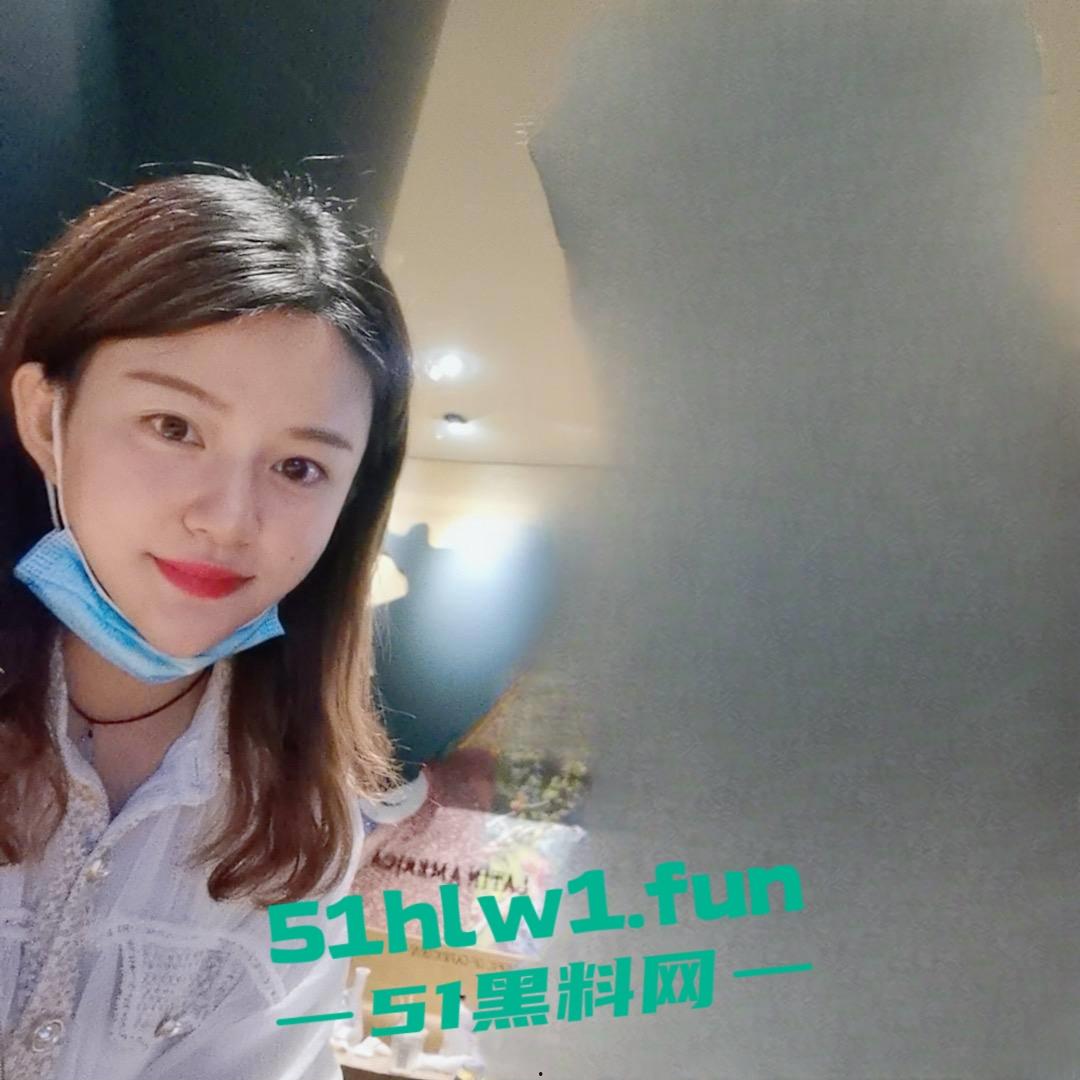 山东临沂罗庄,已婚人妻付晓伟,高颜值性瘾骚逼,背着老公当鸡巴套子,口交技术一流,做爱视频被老公发现曝光!-5