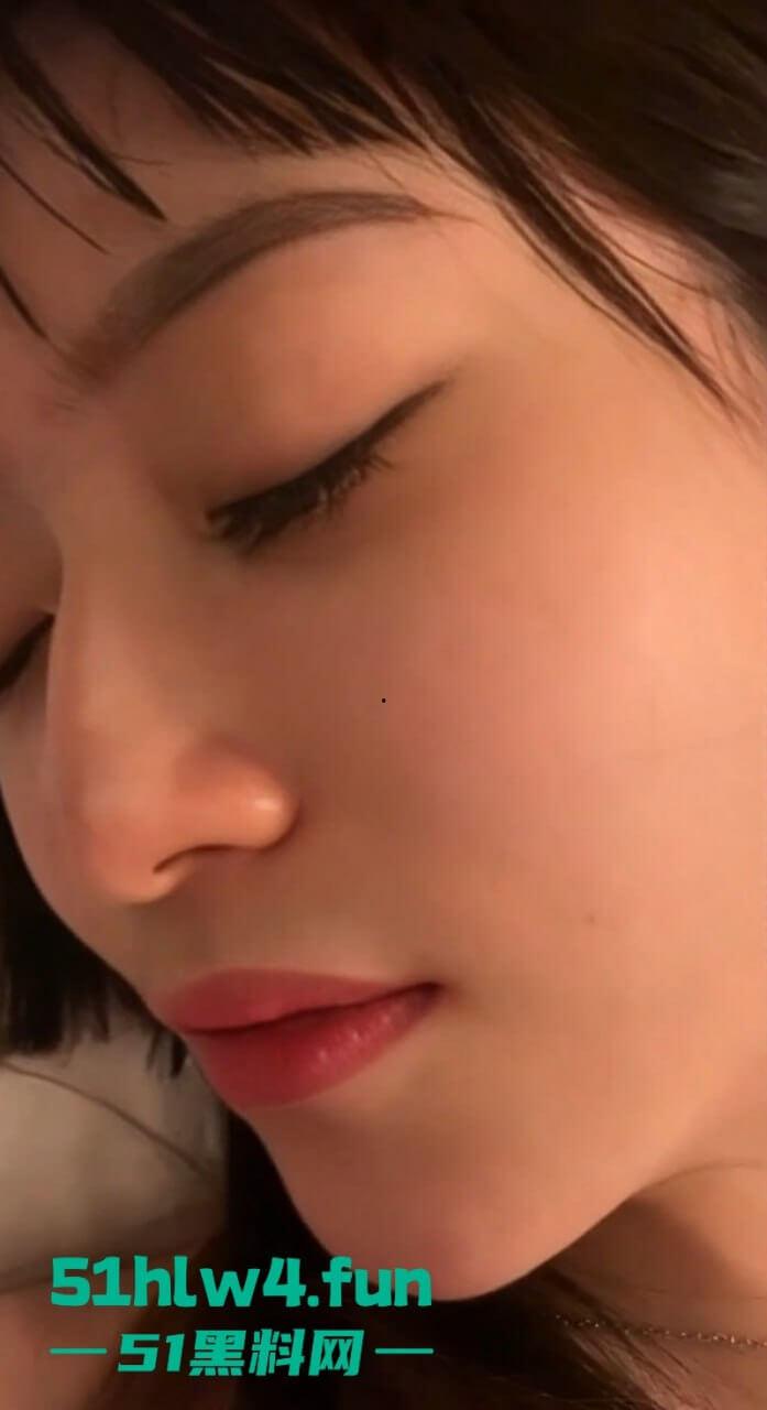 宁波富二代金钱攻势拿下工程大学大四校花【吕筱涵】清纯女神逐渐走向反差,沦为胯下骚畜。-2