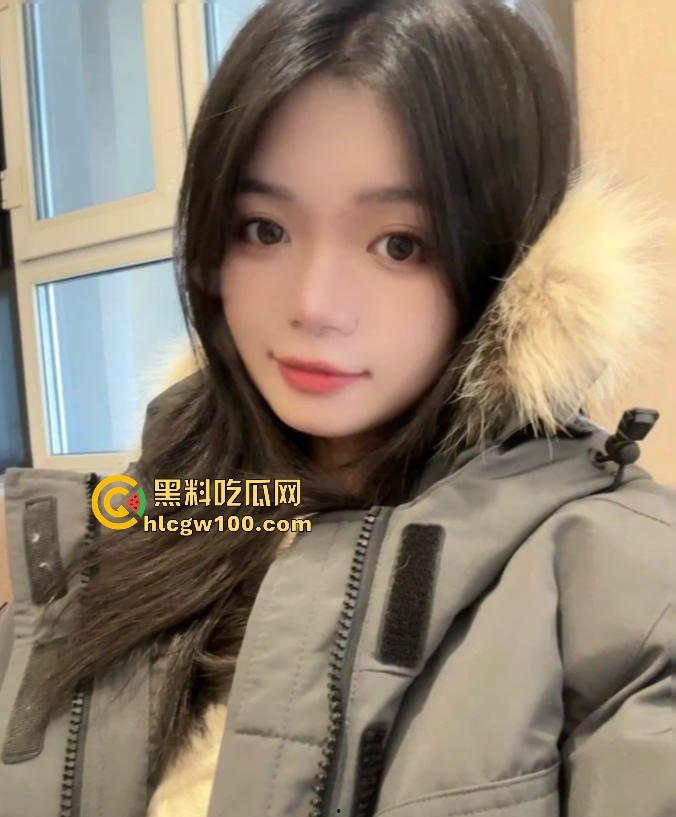 抖音网红『 一直丸』曝光,岭南职院清远校区陈佳怡靠旅拍上位,传言只要能带她旅游就能睡,现正陪金主哈尔滨狂欢!-3