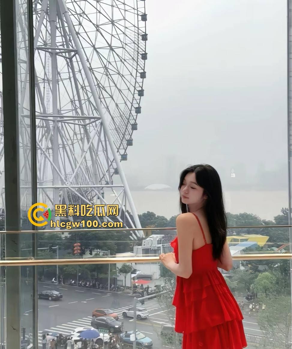 抖音网红『 一直丸』曝光,岭南职院清远校区陈佳怡靠旅拍上位,传言只要能带她旅游就能睡,现正陪金主哈尔滨狂欢!-7