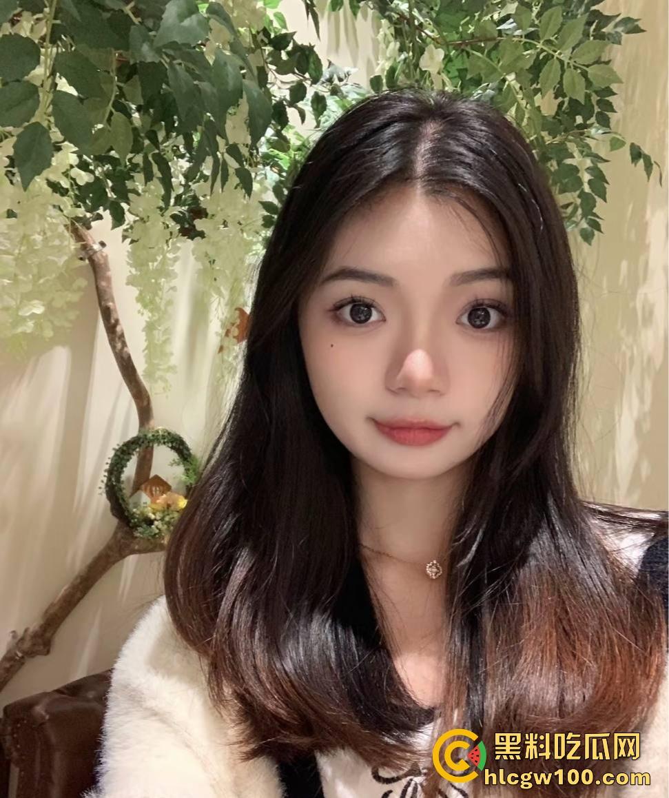 抖音网红『 一直丸』曝光,岭南职院清远校区陈佳怡靠旅拍上位,传言只要能带她旅游就能睡,现正陪金主哈尔滨狂欢!-11