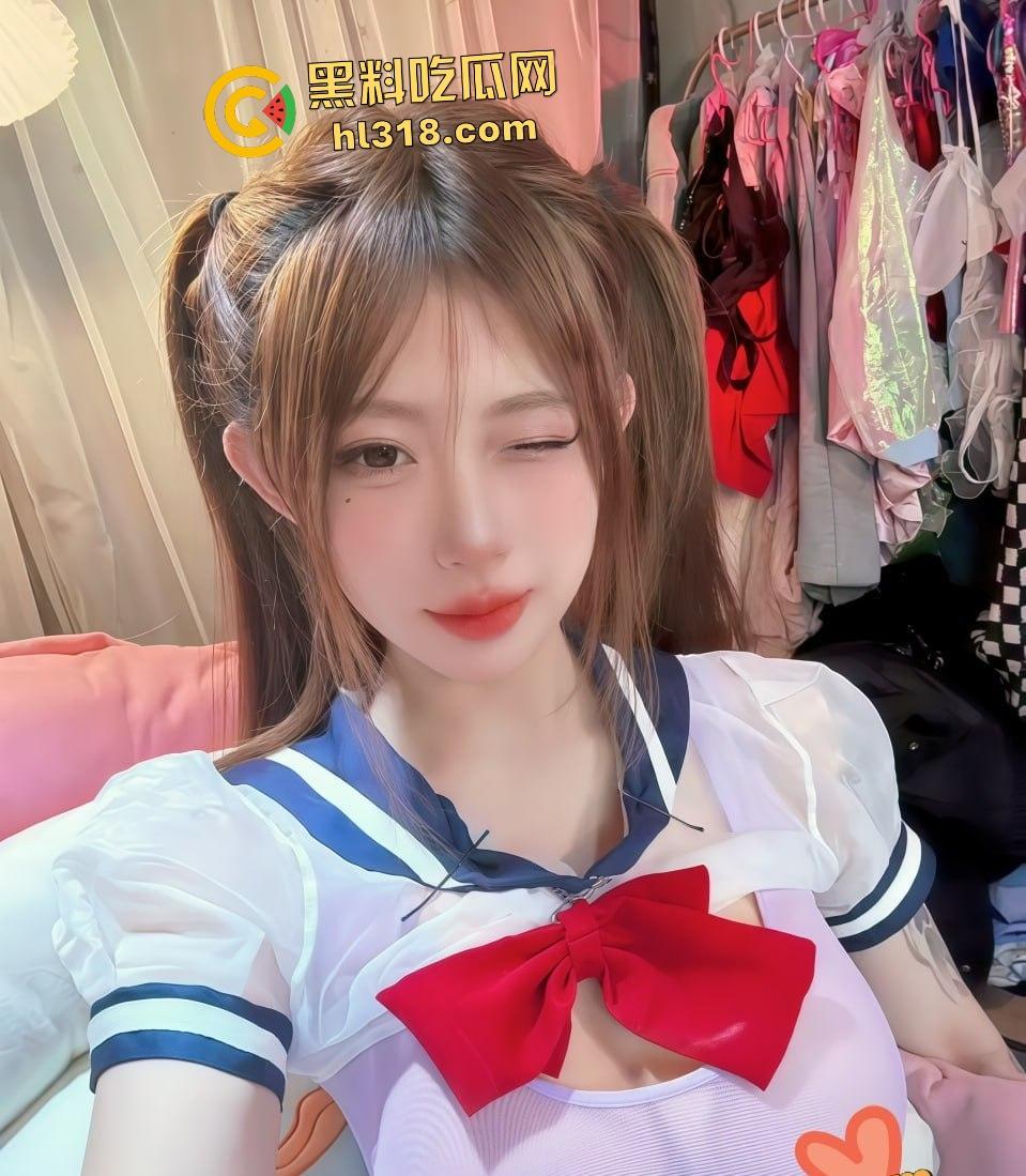 江苏校服辣妹勾搭精神小伙酒店开战,黑丝美腿一流口技狂吸蛋蛋,估计老公都没这待遇吧?-2