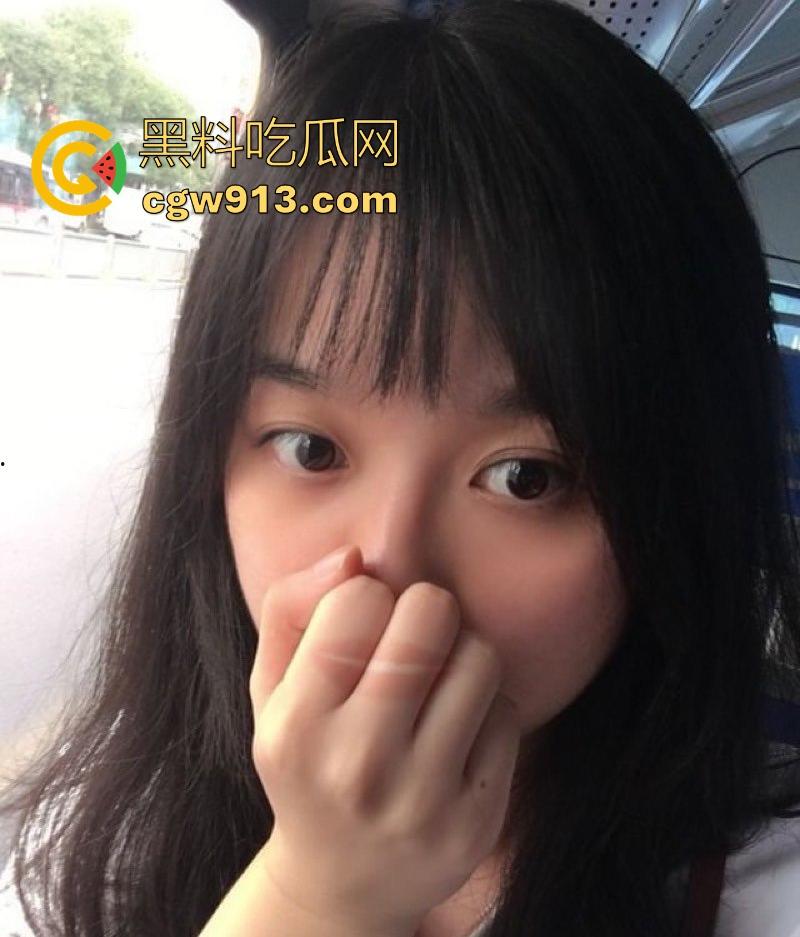 哈尔滨师范学院【王丽丽】白天戴着眼镜装清纯学生妹,晚上就被金主包养,被当母狗调教玩弄,极其反差!-3