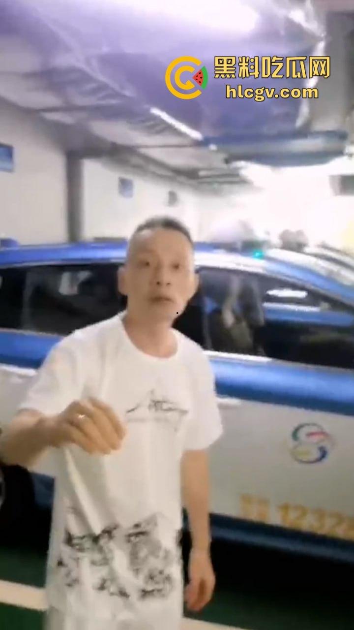 深圳骚婊【林翠霞】劈腿出租车司机被老公当场捉住 社死抓奸视频传遍朋友圈-7