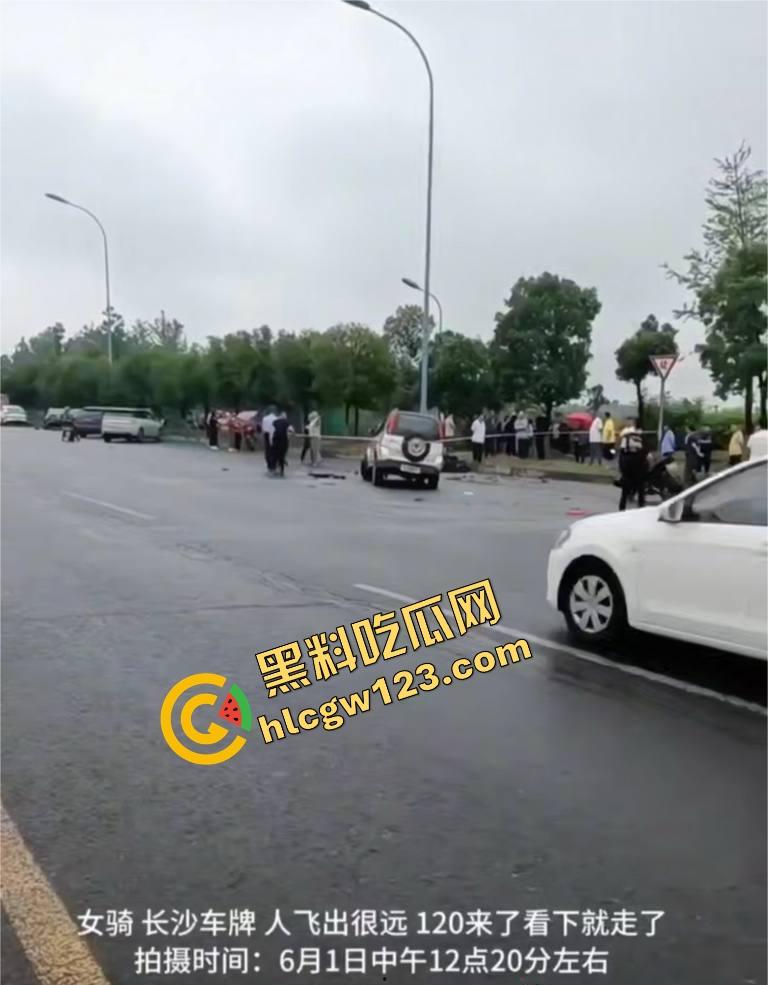 【小猪猪】骑出最后一程,益阳女骑士飞出数米,当场噶了她不飙了,我们也不敢看了!-5