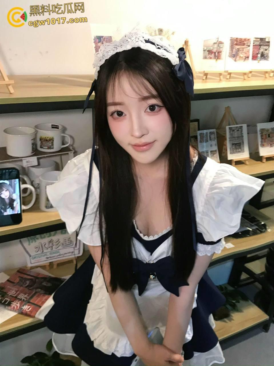 河北工程大学母狗【段欣然】,小情侣酒店露脸自拍,情趣红丝袜口交榨精,白嫩娇躯被后入猛草!-1