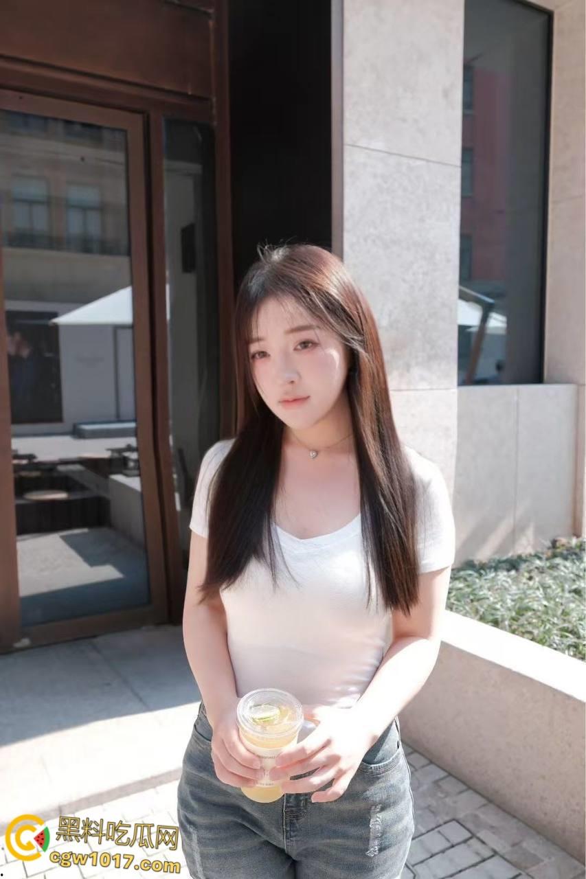 河北工程大学母狗【段欣然】,小情侣酒店露脸自拍,情趣红丝袜口交榨精,白嫩娇躯被后入猛草!-3