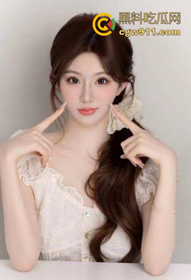 海角乱伦!把穿着黑色情趣内衣的堂妹调教成母狗,淫荡对白花式做爱,无套内射骚穴!-2