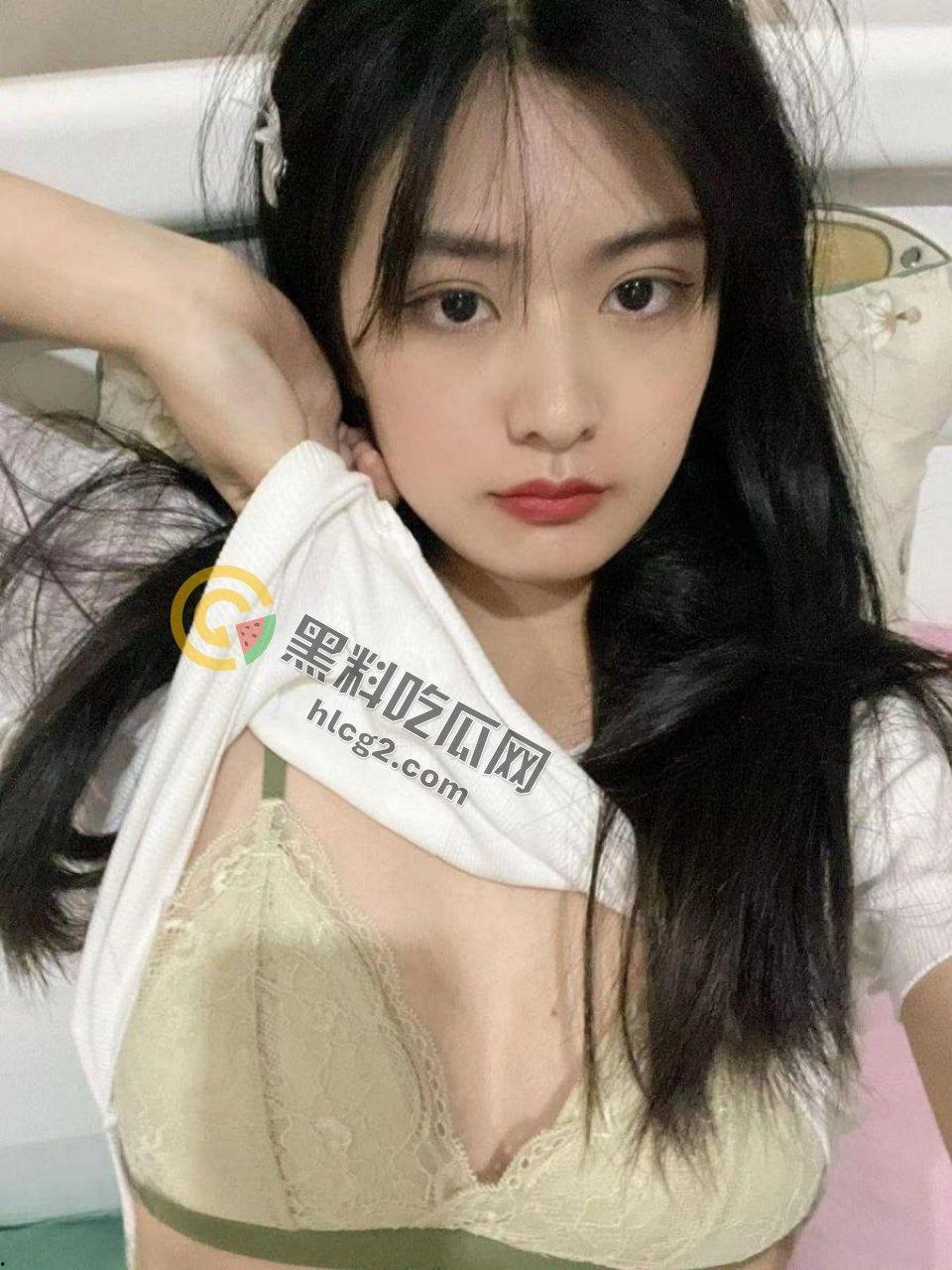 重庆黑森林小骚货与男人做爱视频意外流出!学妹借电脑竟引发全网狂潮!-8