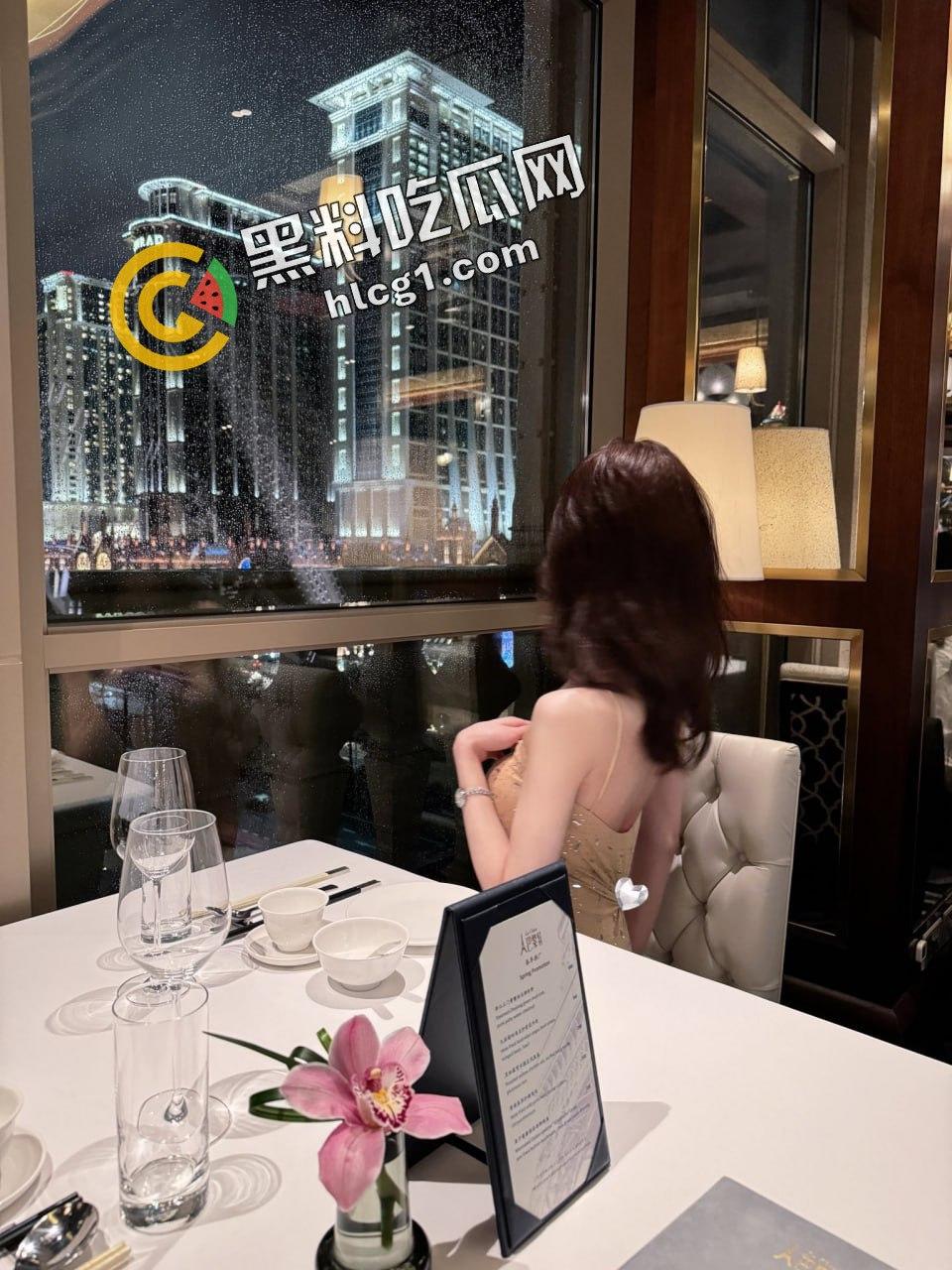 推特 TS羊羊子 比女人还魅惑的高颜值CD 极品高挑身材 让人更加有兴致了 完整版视频流出-6