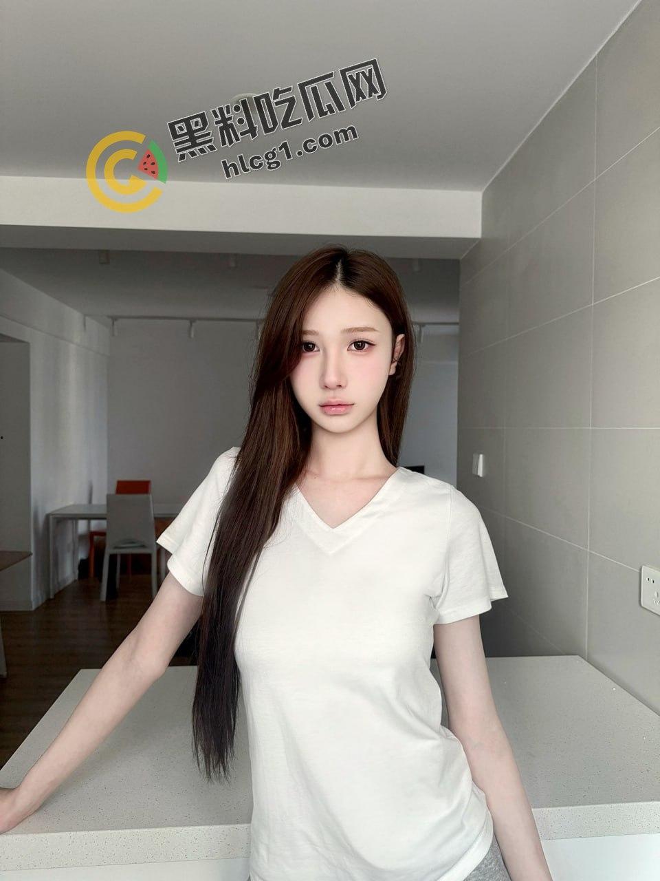 推特 TS羊羊子 比女人还魅惑的高颜值CD 极品高挑身材 让人更加有兴致了 完整版视频流出-7