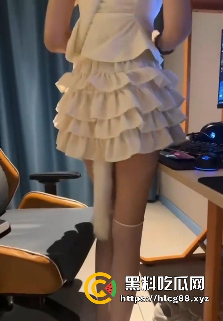 瓜友投稿！南京钟山技术学院【杨和馨】极品反差学生妹 到处约炮给男友带绿帽子 聊天记录视频曝光-14