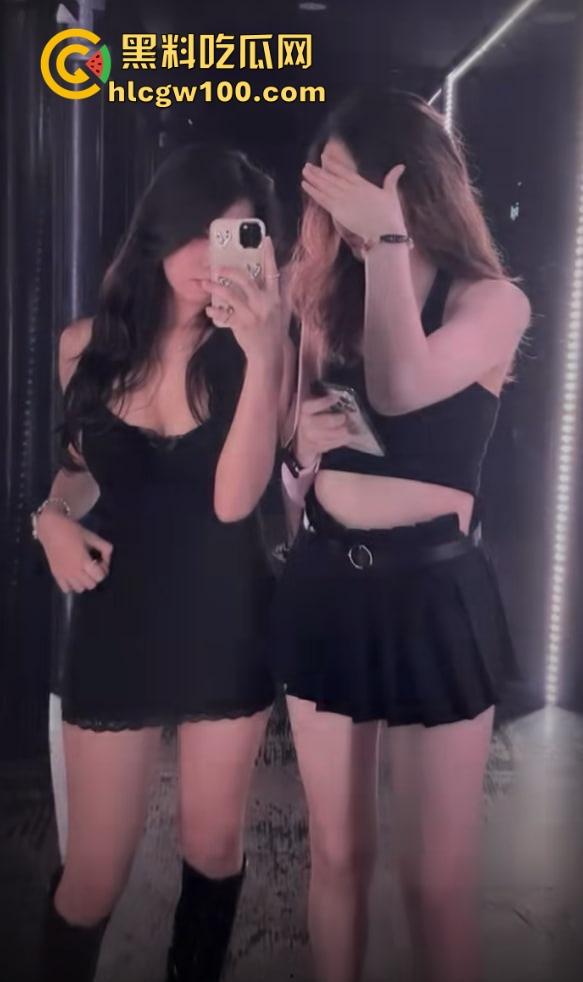 抖音10W粉网红【凯莹】福建骚鸡03年的货,包月3万随便玩,深喉爆操服务满分,有钱人的快乐真他妈让人酸!-4