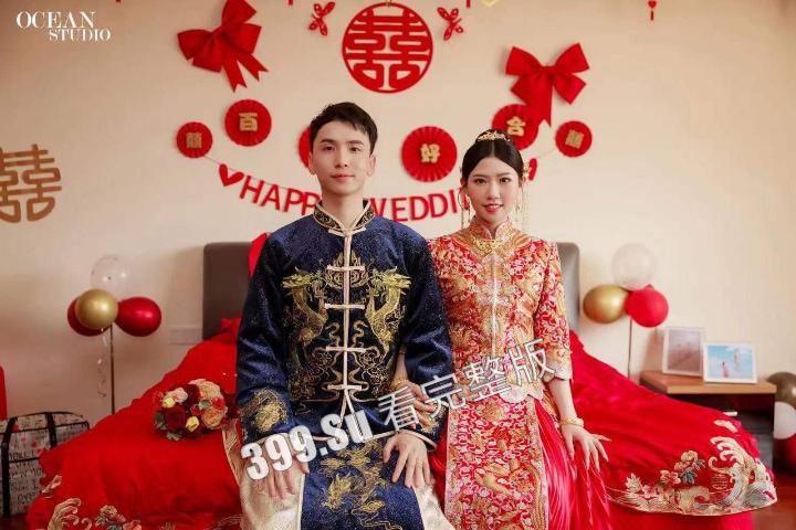 新婚 媚黑婊  给老公戴绿帽  被黑人操的嗷嗷叫 每一下都是暴击 痛苦和快乐并存  全程和尼哥中文交谈 无障碍-1