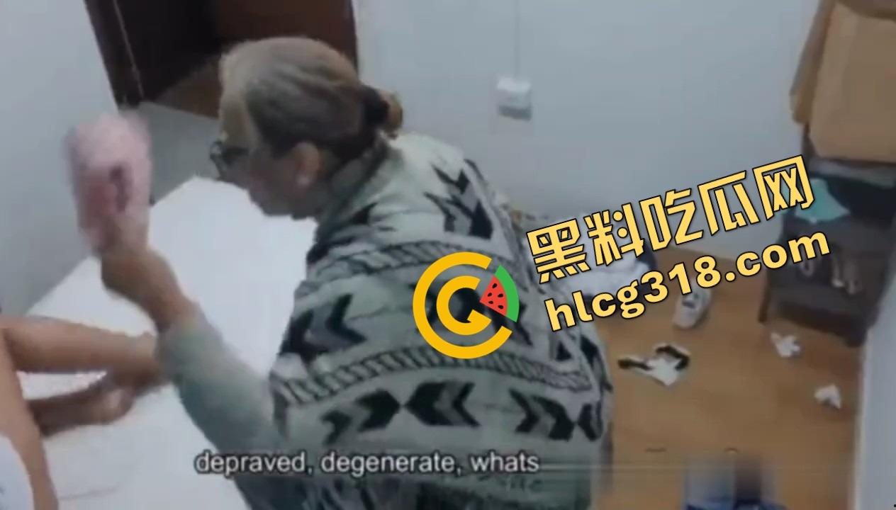 这画面我能看十遍,美国女主播开色播衣服刚脱一半,奶奶冲进来开锤,爷爷悄悄锁门摸奶!-9