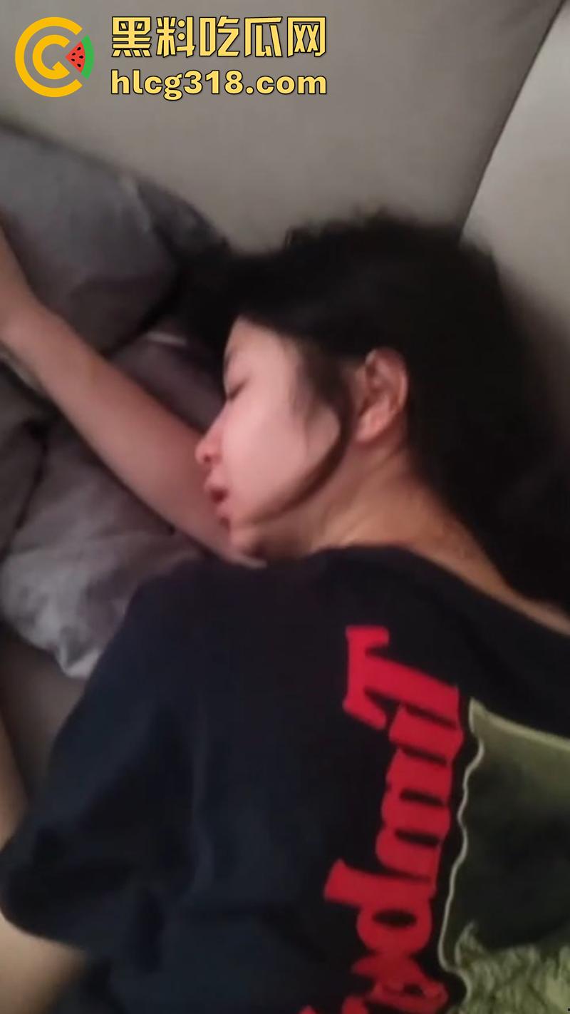 西安音乐学院【胡欣然】,极品身材长腿女神,背着男友约炮老师,被男友发现后曝光表白墙!-7