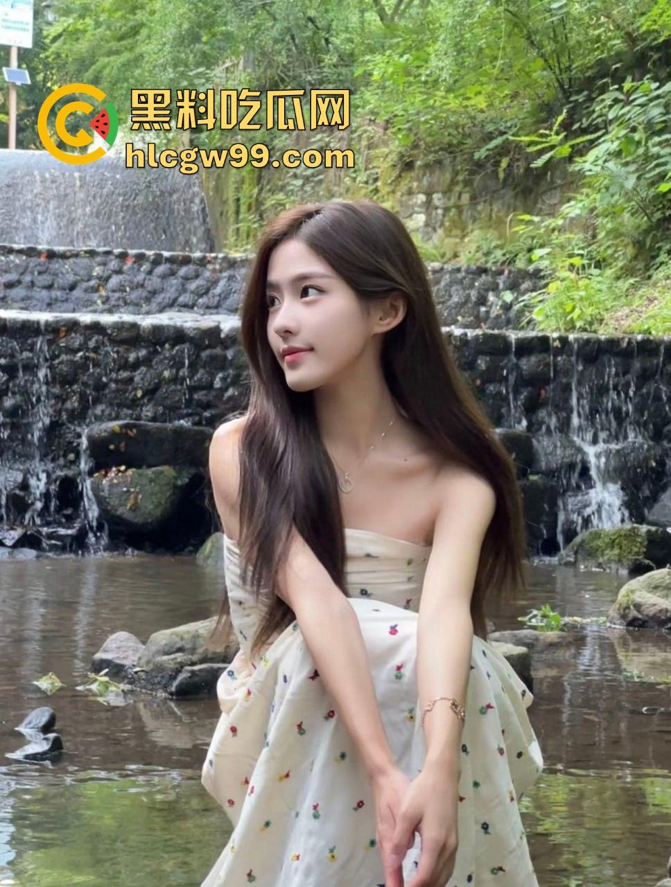 性感秘书被经理带到电竞酒店,蒙眼黑丝大长腿成天然炮架子,华伦天奴加攻速大屌疯狂撞击,还被偷拍全网疯传!-2