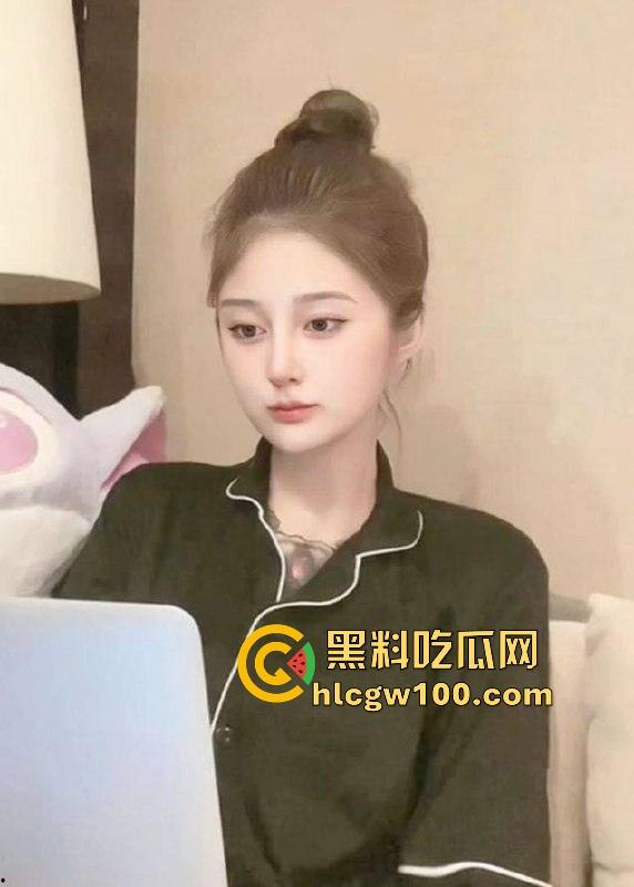 外围女出来挣钱被大神偷拍流出成国产区主角,熟人发现后一片哗然,洗白还能骗到老实人接盘吗?-5