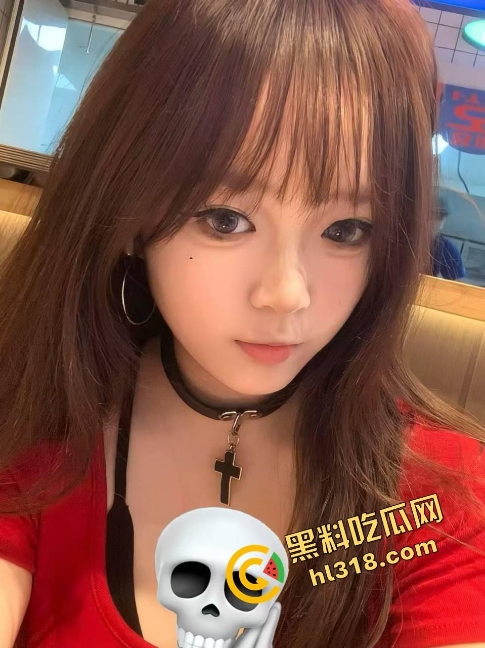 360家庭监控真实流出，刚操完老婆高潮，男人射完精就得秒切爹模式，交完作业还得哄娃，男人太难了！-7