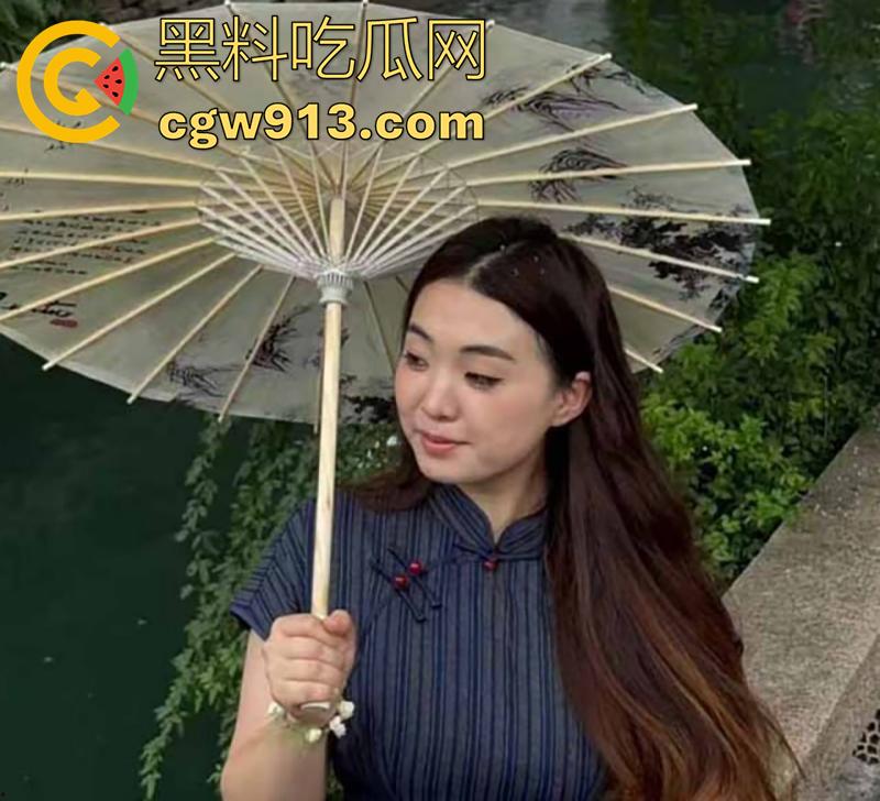 大连民族大学巨乳学生妹【李岫烔】背着男友频繁出轨，被SM调教为精盆，圆润大奶子被操到起飞！-3