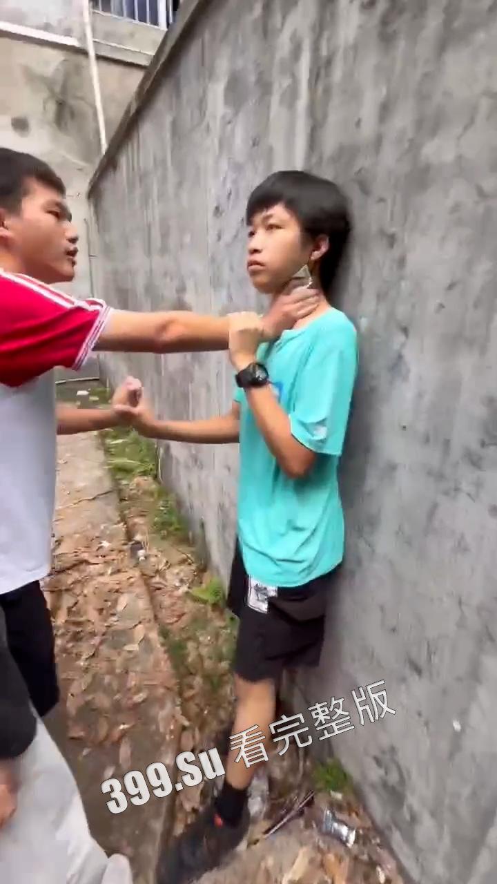 #霸凌合集 #校园 #殴打 #裸体 真的有天生坏种？人之初性本恶？（八）-4