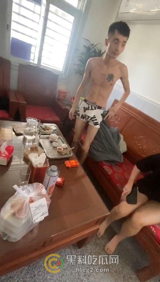 上海捉奸现场曝光!视频与聊天记录全程直播,背叛真相震撼揭晓-7