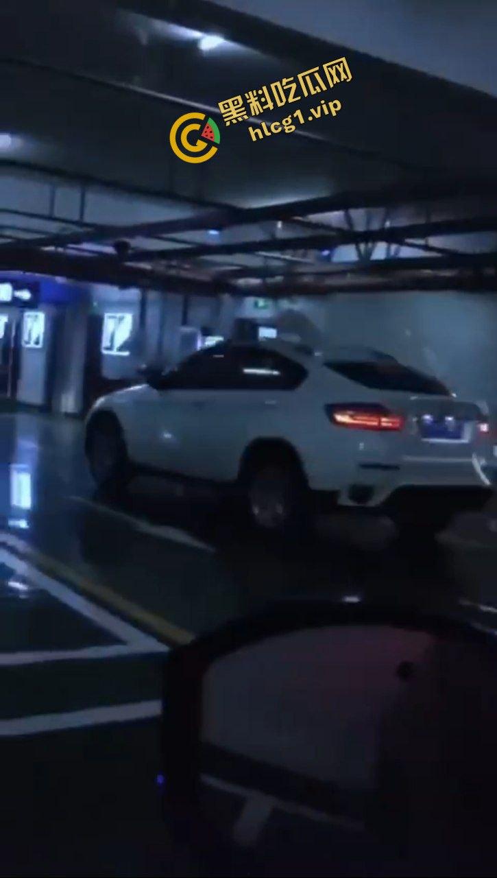 地下车库之 宝马激情车震！后妈裙美女上位 榨干的节奏！闺蜜刺激偷拍解说！-2