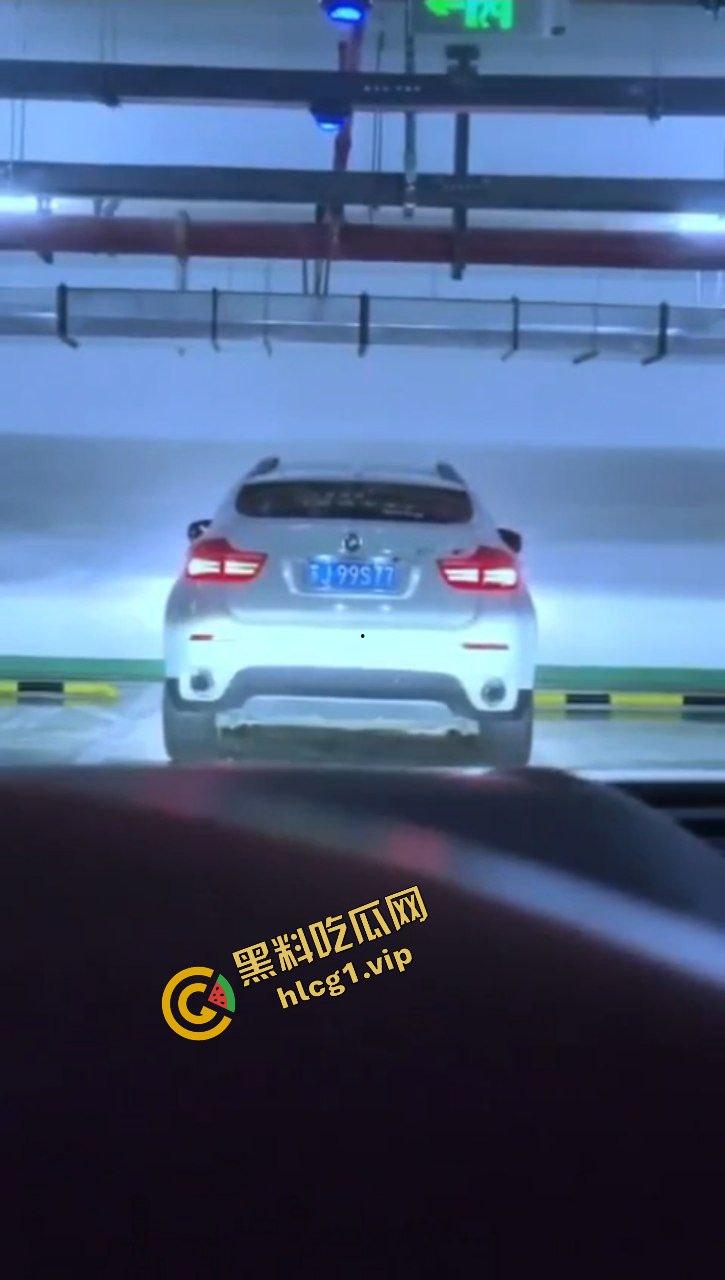 地下车库之 宝马激情车震！后妈裙美女上位 榨干的节奏！闺蜜刺激偷拍解说！-8