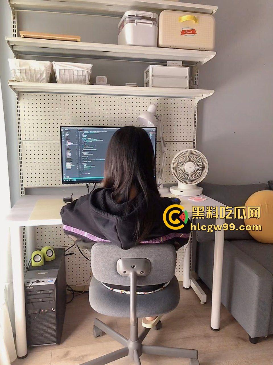 西安反差少妇程序员【邢珠】程序媛私底下却是个淫荡骚贱，每周末放假外出跑去约炮！独家曝光流出！-5