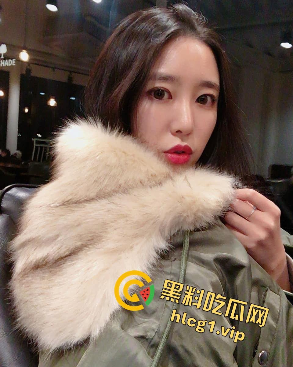 极品高颜值大长腿女神Ryooh私密视频流出！与男友的亲密画面震撼曝光-5