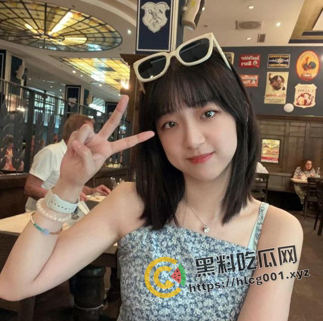 甜美学妹爱上我！上海女大学生私密流出 甜美笑容 白嫩酮体 妈妈我恋爱了-4