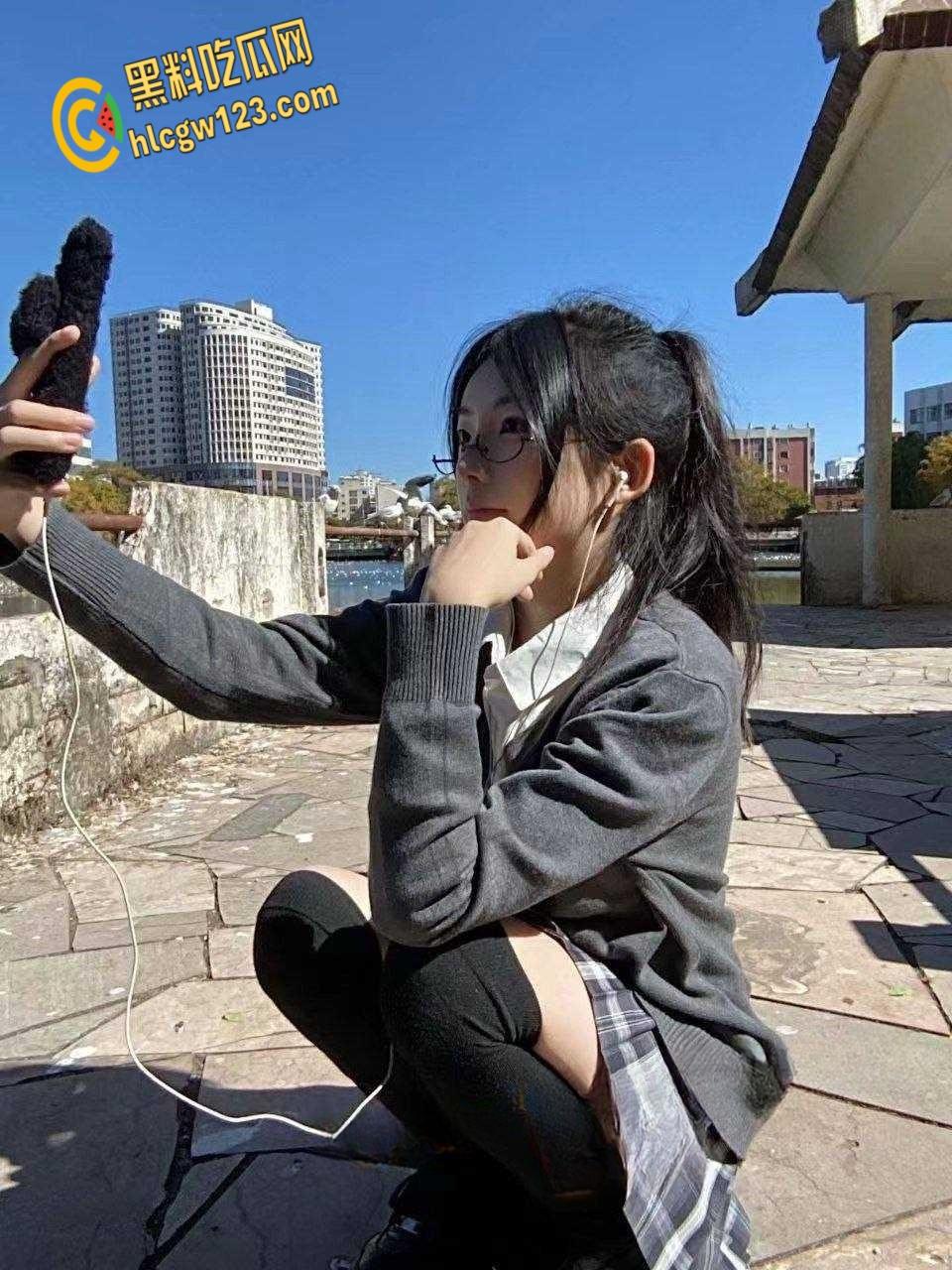 沧州师范学院【吕嘉慧】，超嫩JK刚上大一被金主爸爸3w包养，直接给干哭了！-1