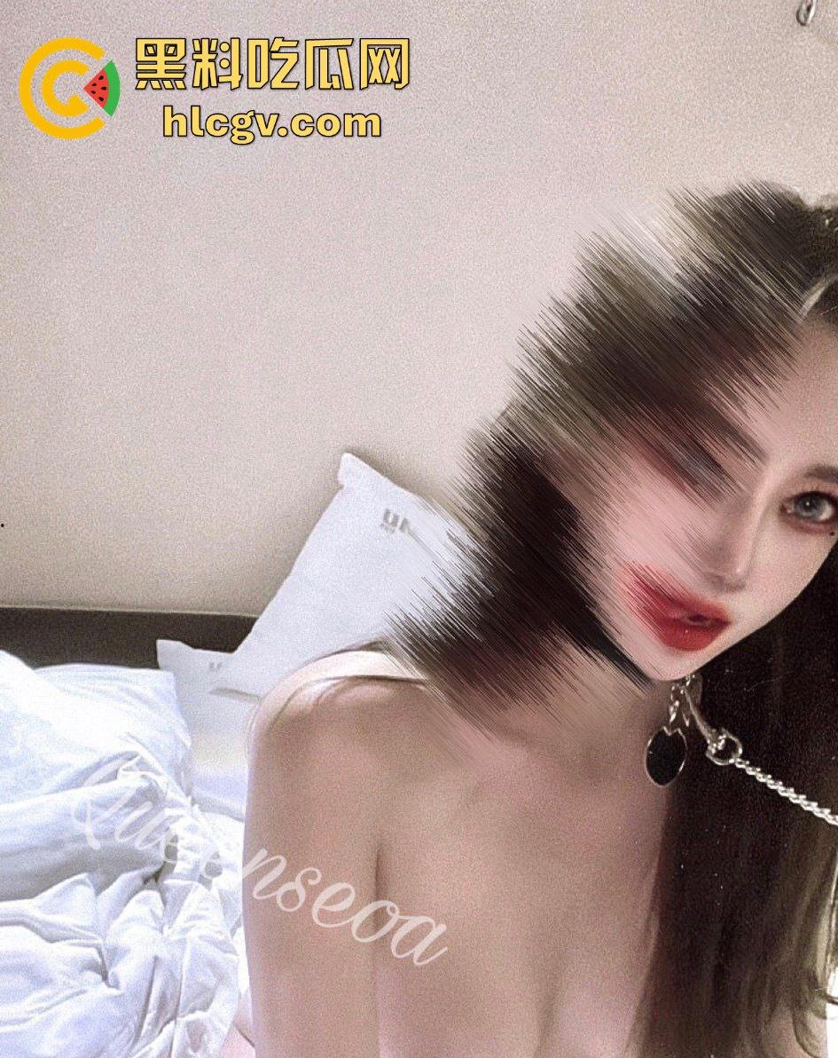 工作累了火气大?看看OF高颜值反差婊【女王】最新福利!前凸后翘,妥妥的泄欲神器!-2