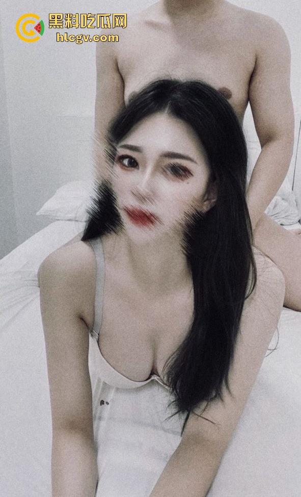 工作累了火气大?看看OF高颜值反差婊【女王】最新福利!前凸后翘,妥妥的泄欲神器!-3