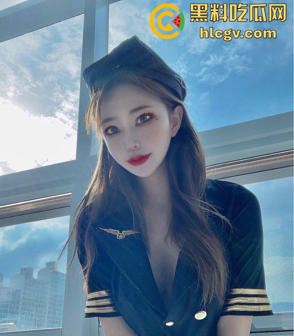 工作累了火气大?看看OF高颜值反差婊【女王】最新福利!前凸后翘,妥妥的泄欲神器!-15