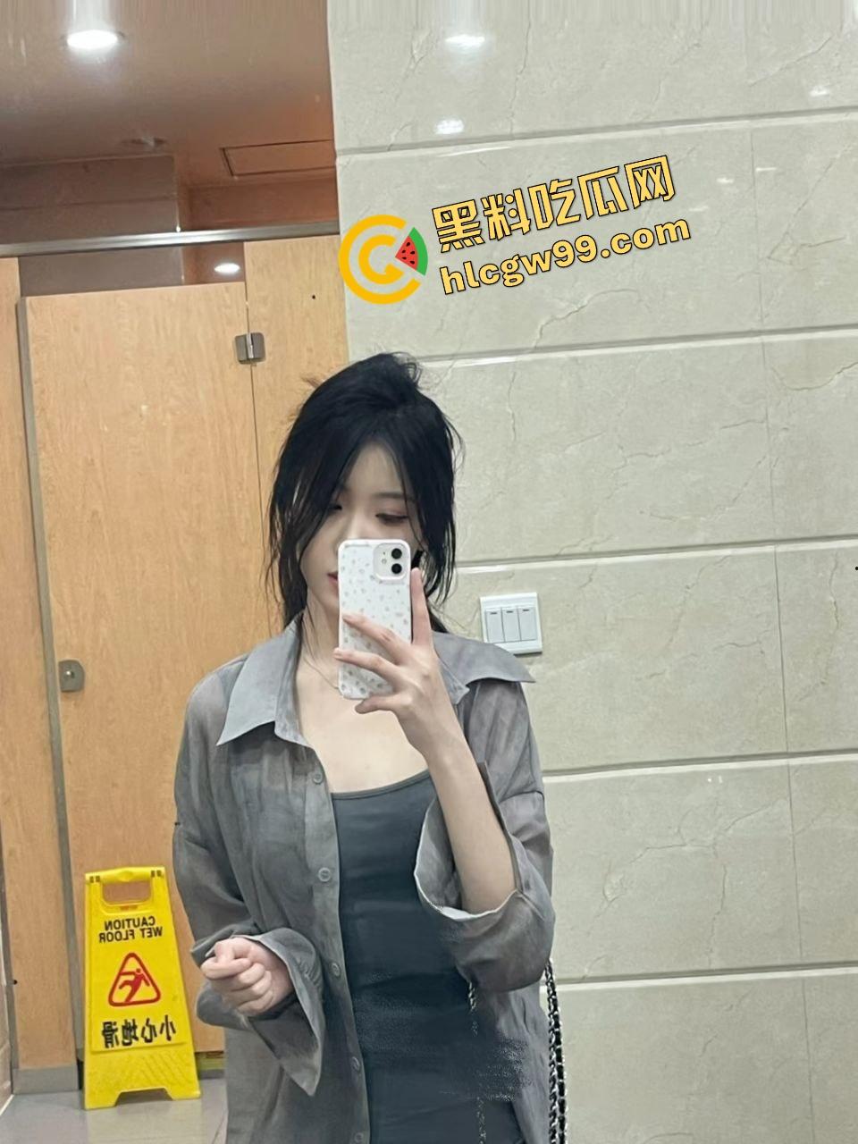 黑龙江哈尔滨反差御姐【肖情】与大哥聊骚上门约炮大哥，手指插逼激情女上位！独家曝光流出！-5