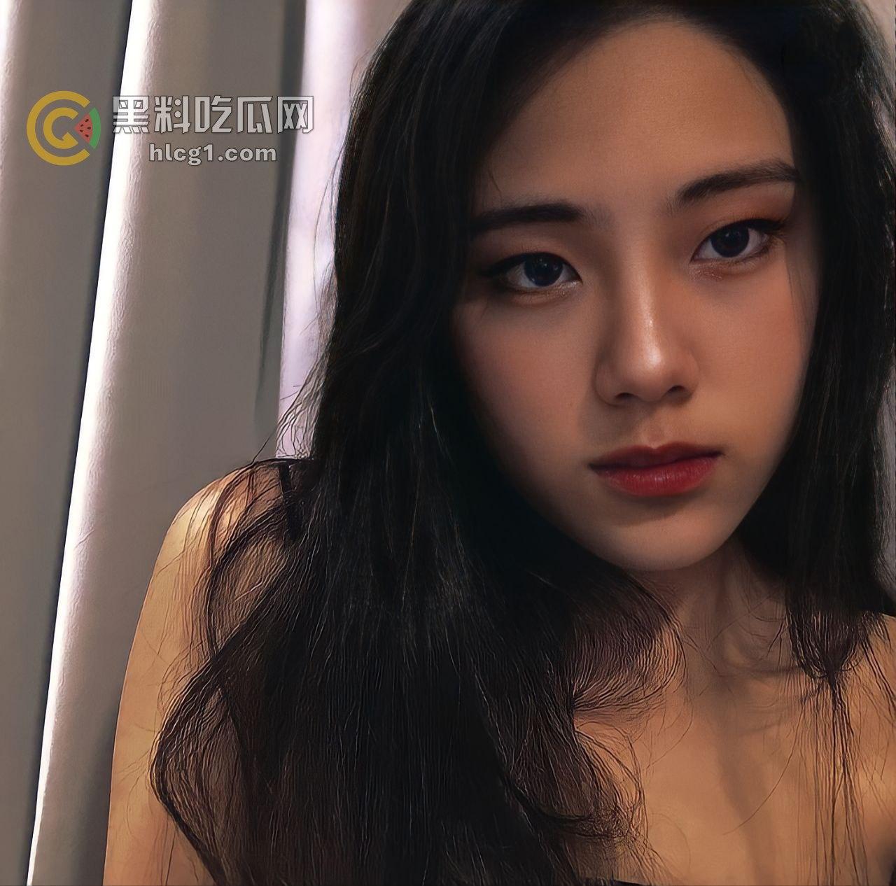 台湾高颜值嫩妹冷漠外表下隐藏的狂野秘密，竟然是个活色生香的婊子-5