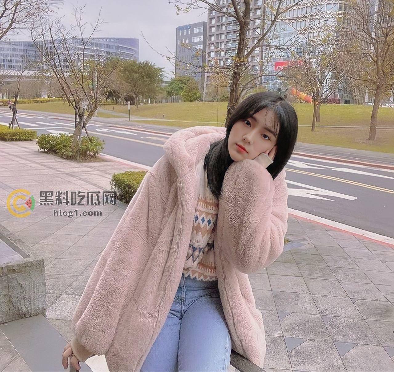 台湾高颜值嫩妹冷漠外表下隐藏的狂野秘密，竟然是个活色生香的婊子-10