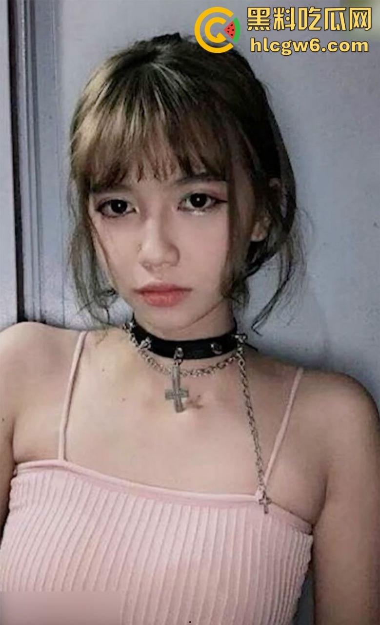 河北唐山高颜值发廊洗头妹【张青青】为求业绩毫无底线 裸体自慰抠逼喷水 勾引顾客充值消费-2