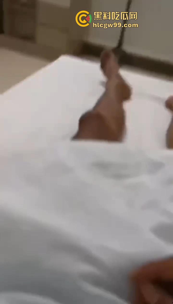 群友大屌被外围嫌弃,卖逼的还挑三拣四搞矫情?嫌鸡巴太大不肯接活,职业素养烂成这样不如回家洗脚!-6